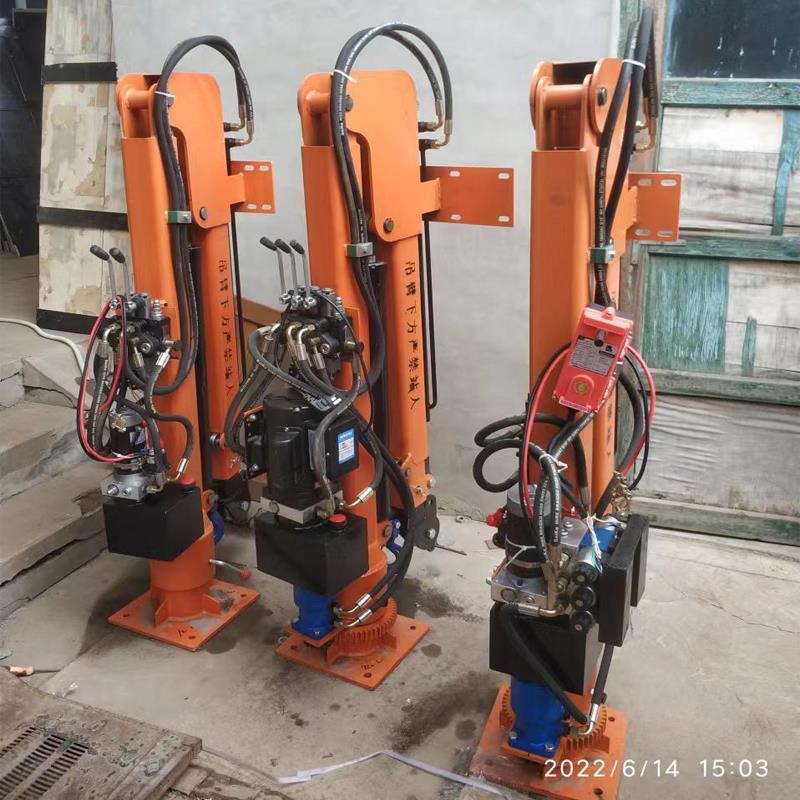 东势乡重汽蓝牌随车吊 3.2吨 国六动力强 液压驱动 农用自卸起重机